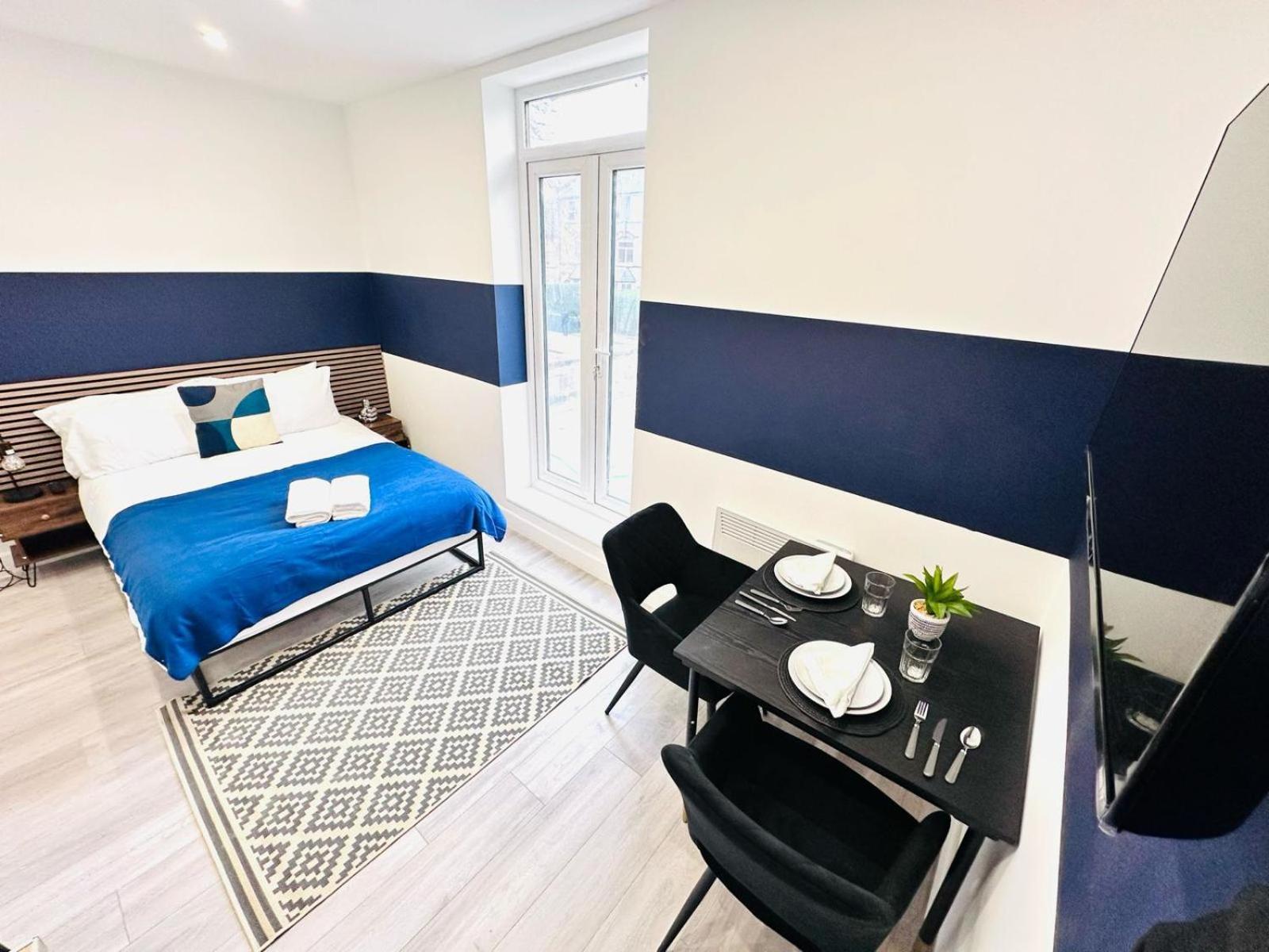 London 58 Blue House City Center Studio, Top Spot Exterior photo